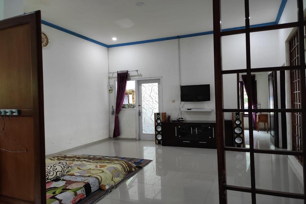 Villa Meteor Garden Tawangmangu Exterior foto