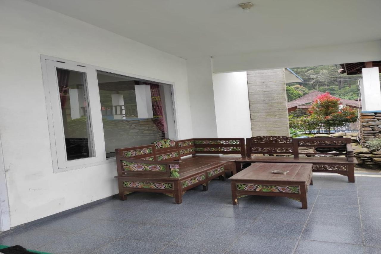 Villa Meteor Garden Tawangmangu Exterior foto